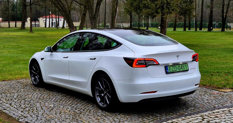 Tesla Model 3 cena 164820 przebieg: 74360, rok produkcji 2022 z Świerzawa małe 37